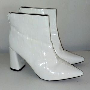Prettylittlething white patent croc embossed ankle boots Booties 6